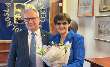 Dr hab. n. med. Anna Janocha z Prezesem Prezydium Dolnośląskiej Rady Lekarskiej dr n. med. Pawłem Wróblewskim